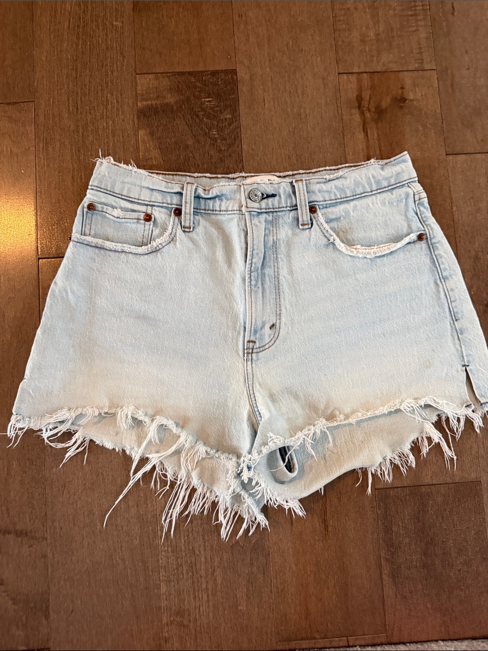 Abercrombie Curve Love Light Wash Frayed Hem Denim Short